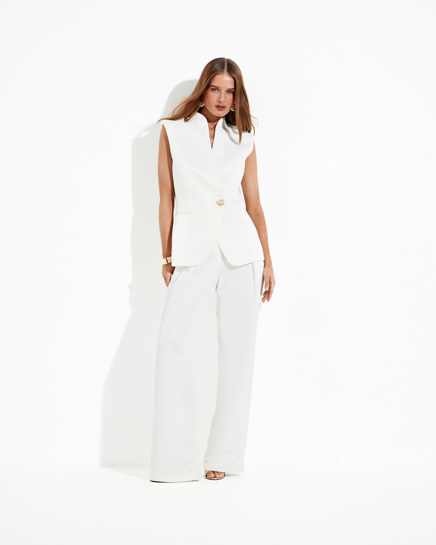 Straight cut trousers made of Italian linen