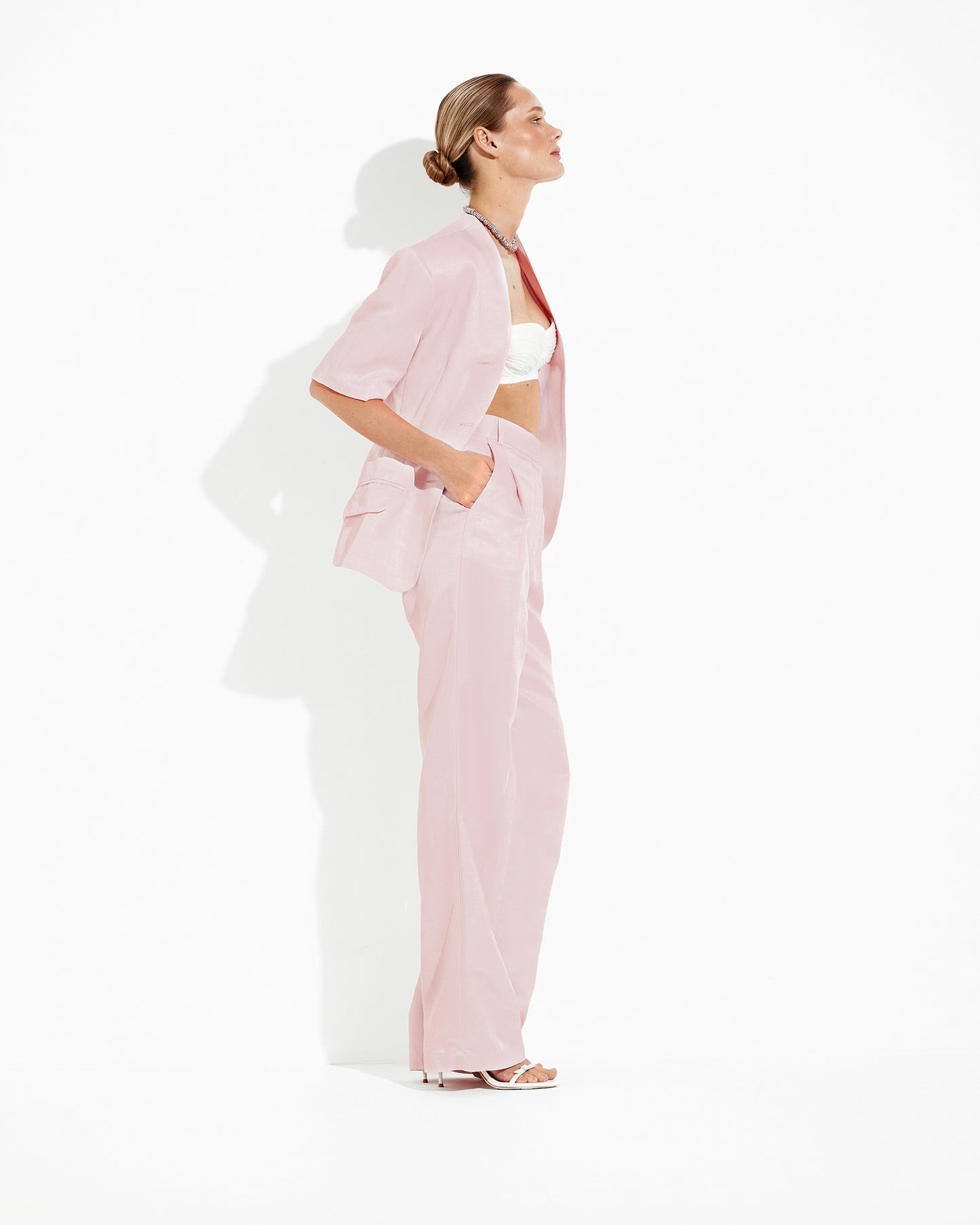 Straight cut trousers made of Italian linen