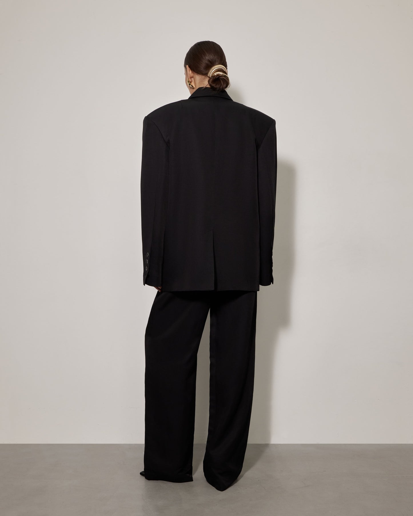 Italian Linen Bold Shoulder Jacket