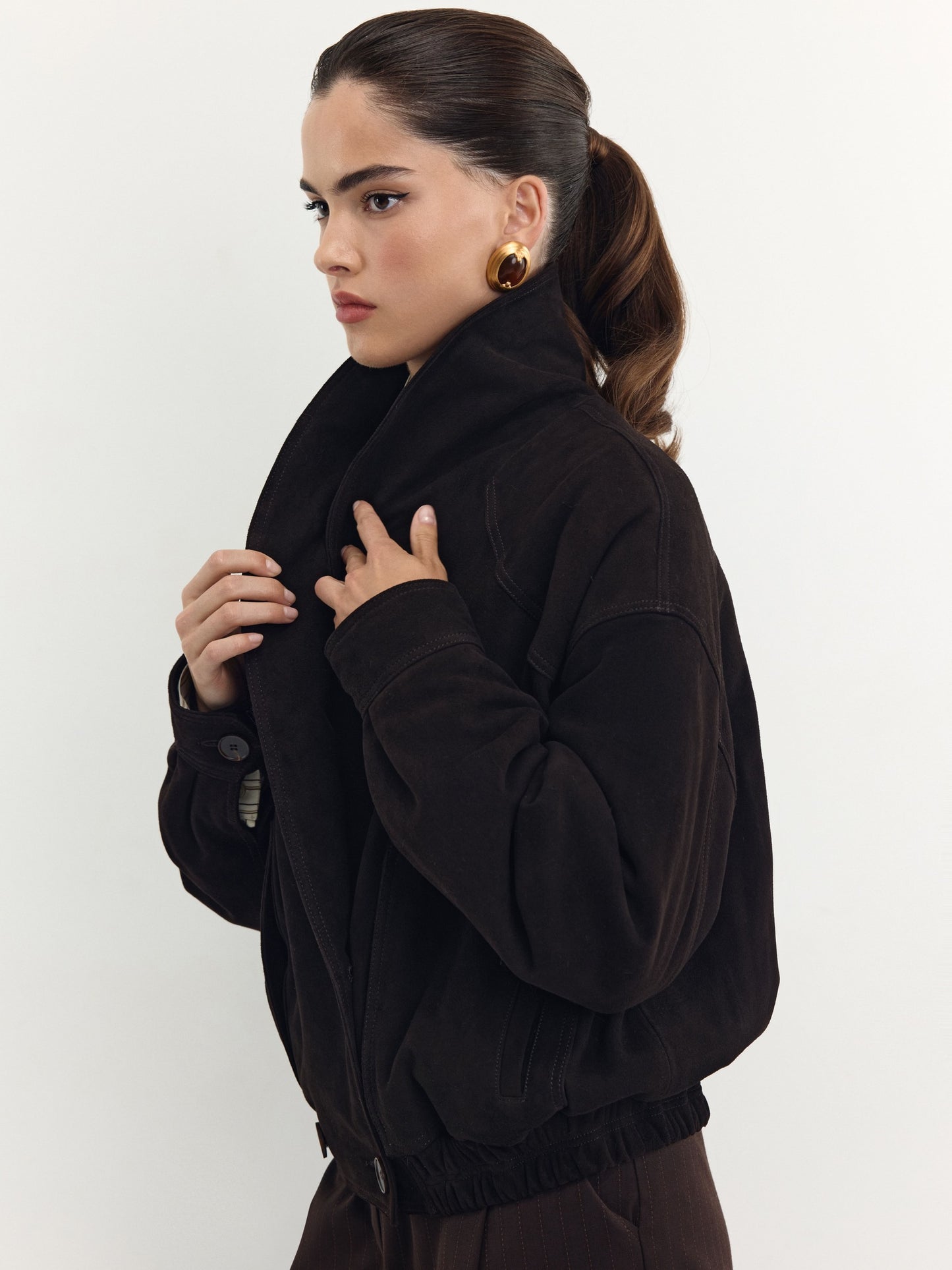 Insulated jacket made of genuine suede