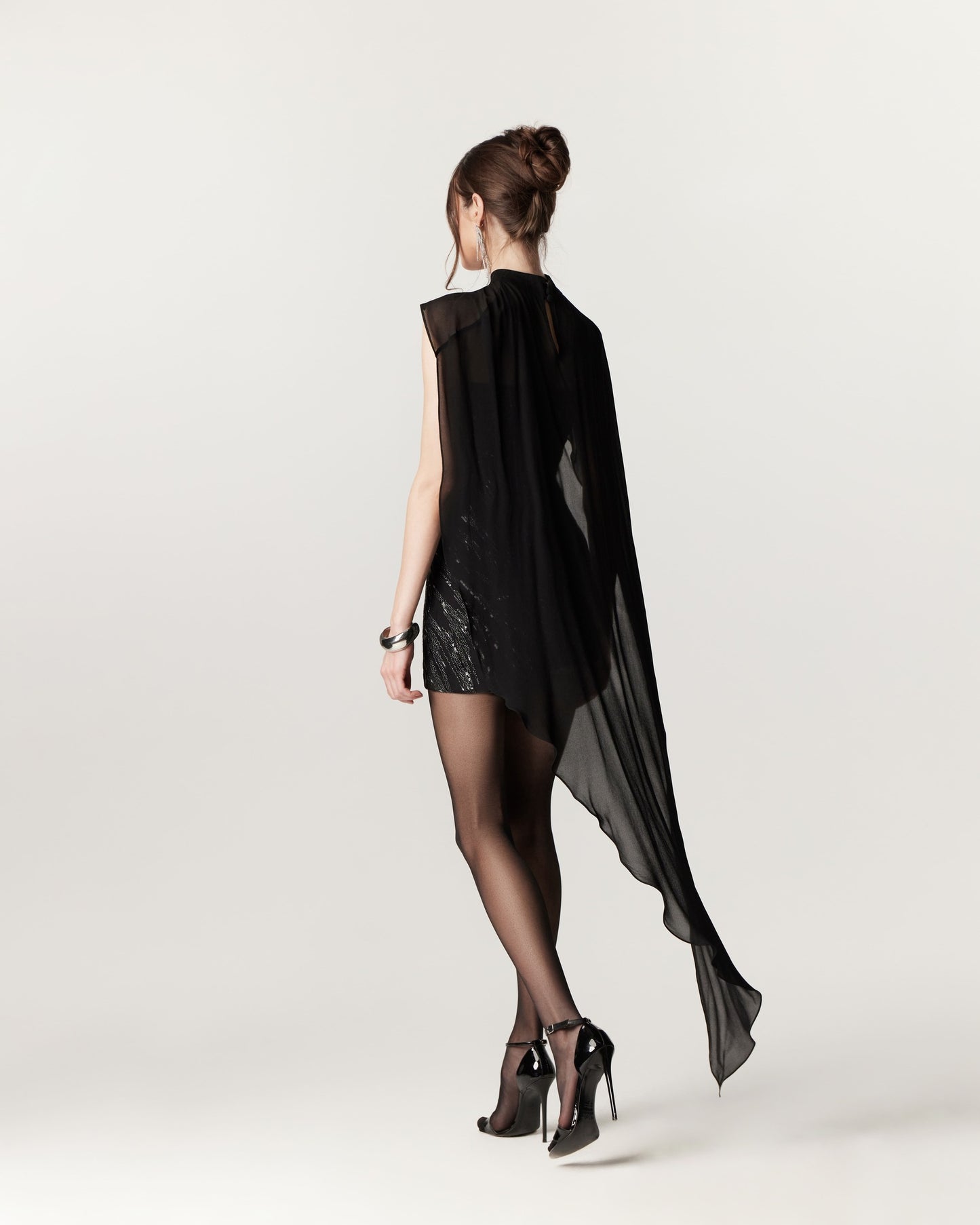 Carnevale dress with chiffon capelet