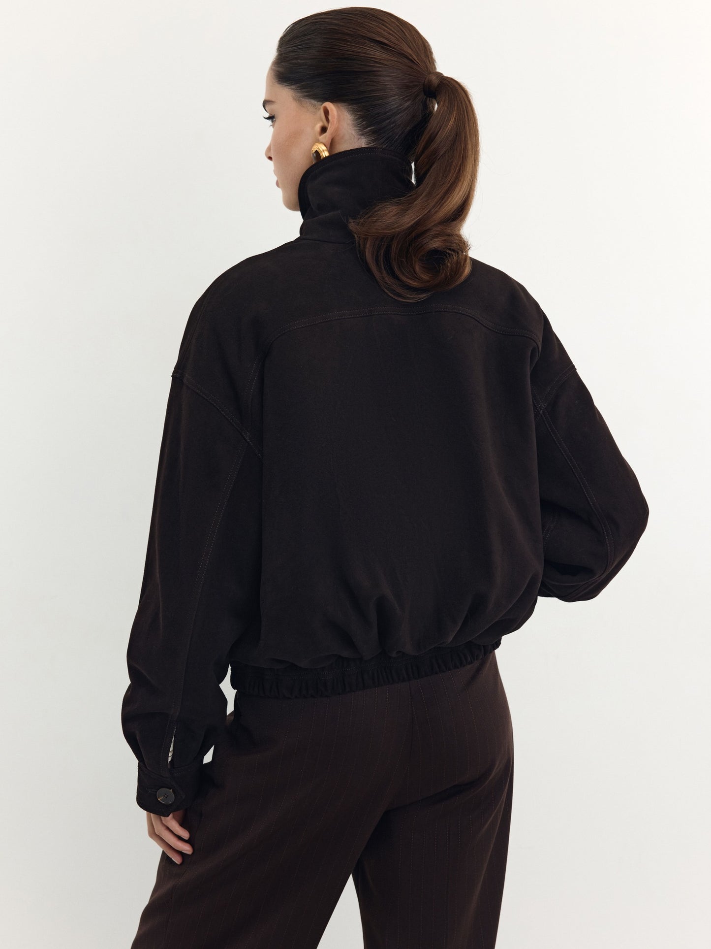 Insulated jacket made of genuine suede