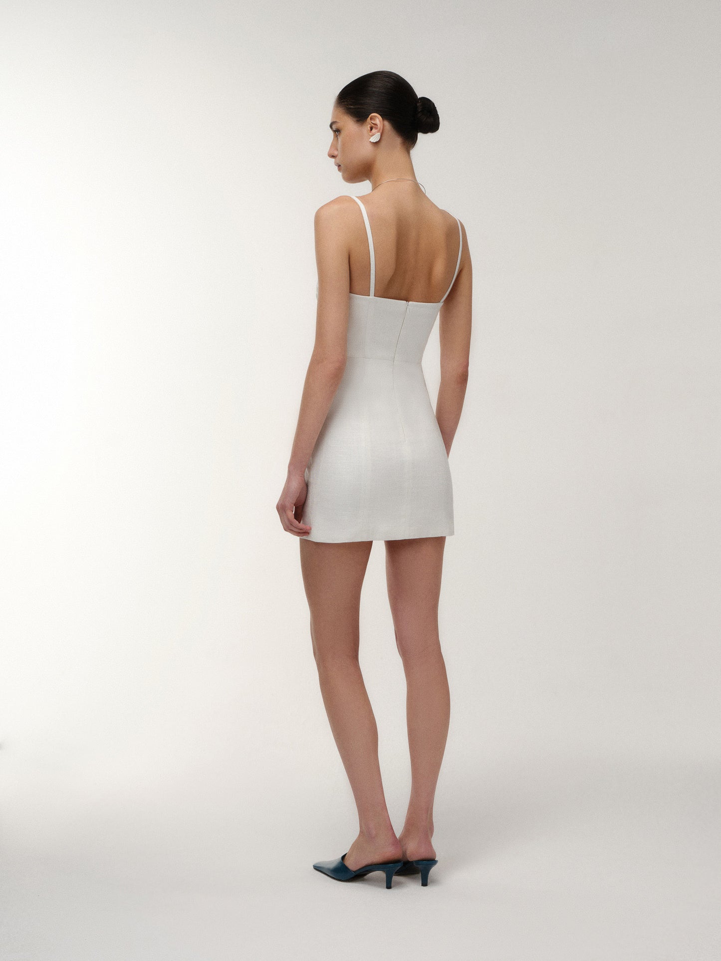 FloralWhite