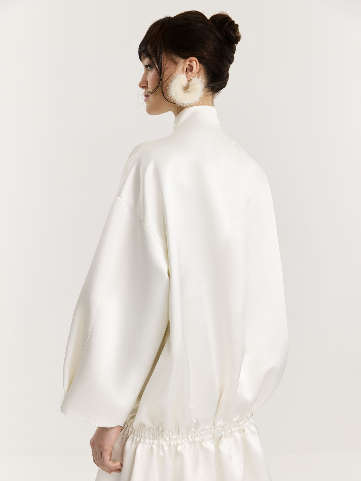 White Bouton Cloak with Voluminous Sleeves