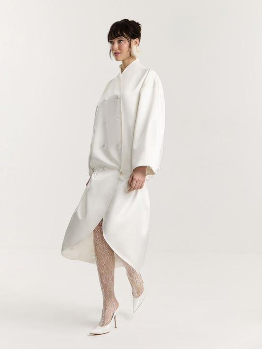 White Bouton Cloak with Voluminous Sleeves
