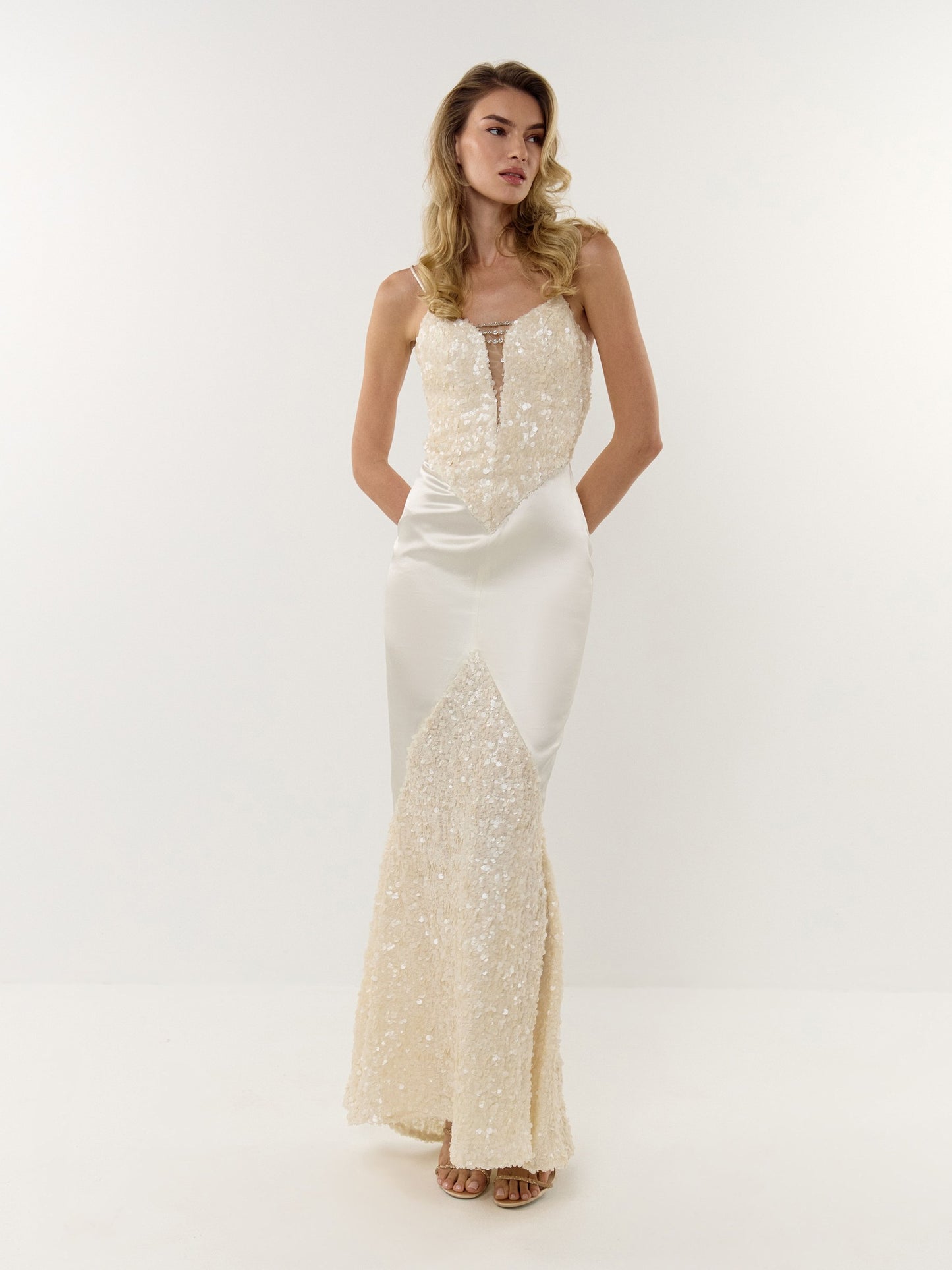Maxi dress with sequins Carat