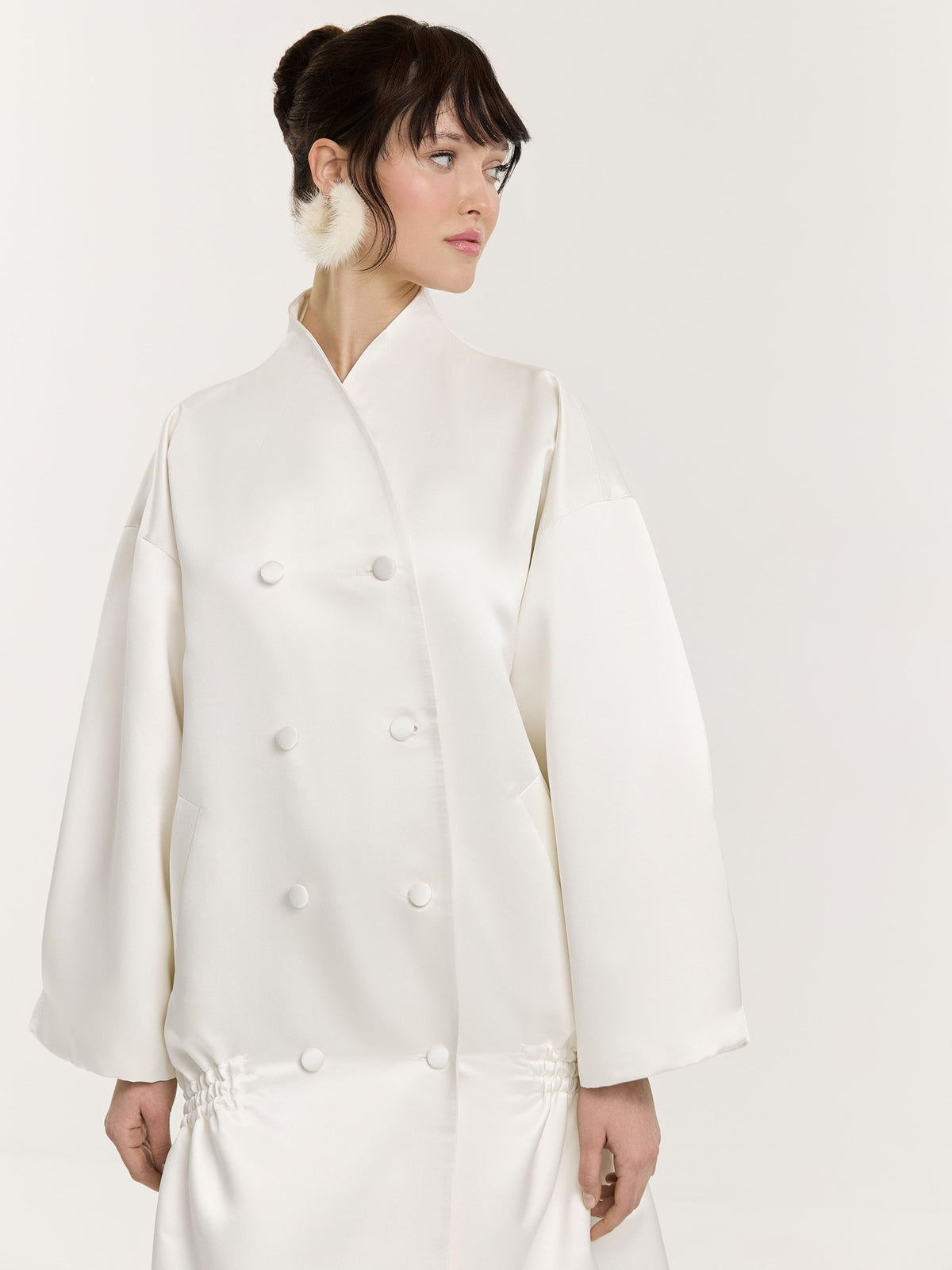 White Bouton Cloak with Voluminous Sleeves