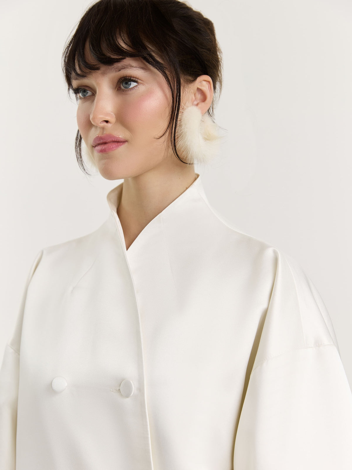 White Bouton Cloak with Voluminous Sleeves