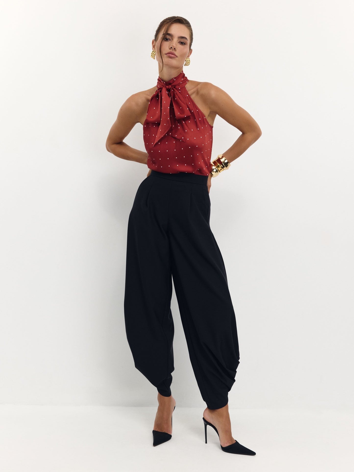 Top with Rosso Secco decorative scarf