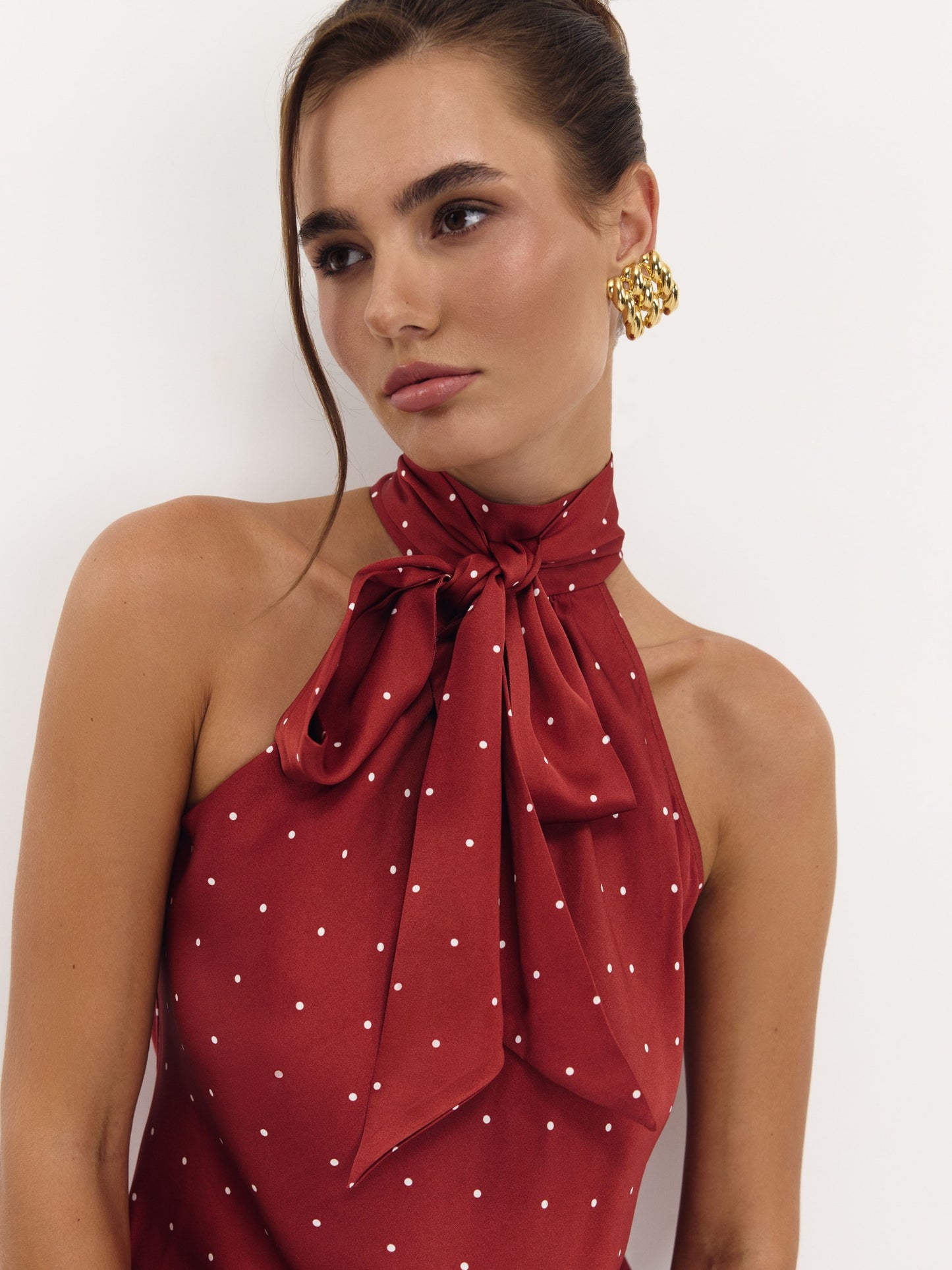 Top with Rosso Secco decorative scarf