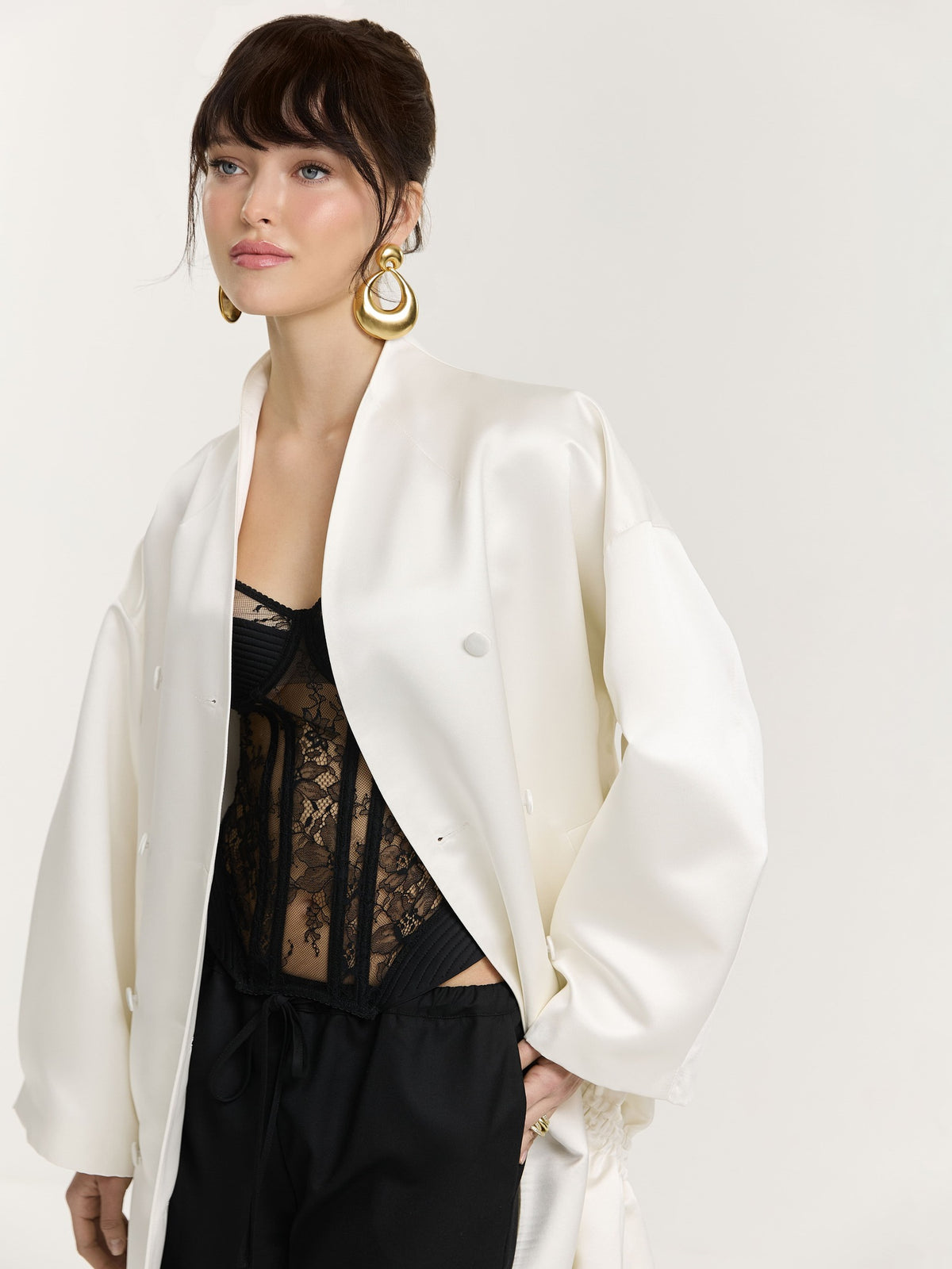 White Bouton Cloak with Voluminous Sleeves