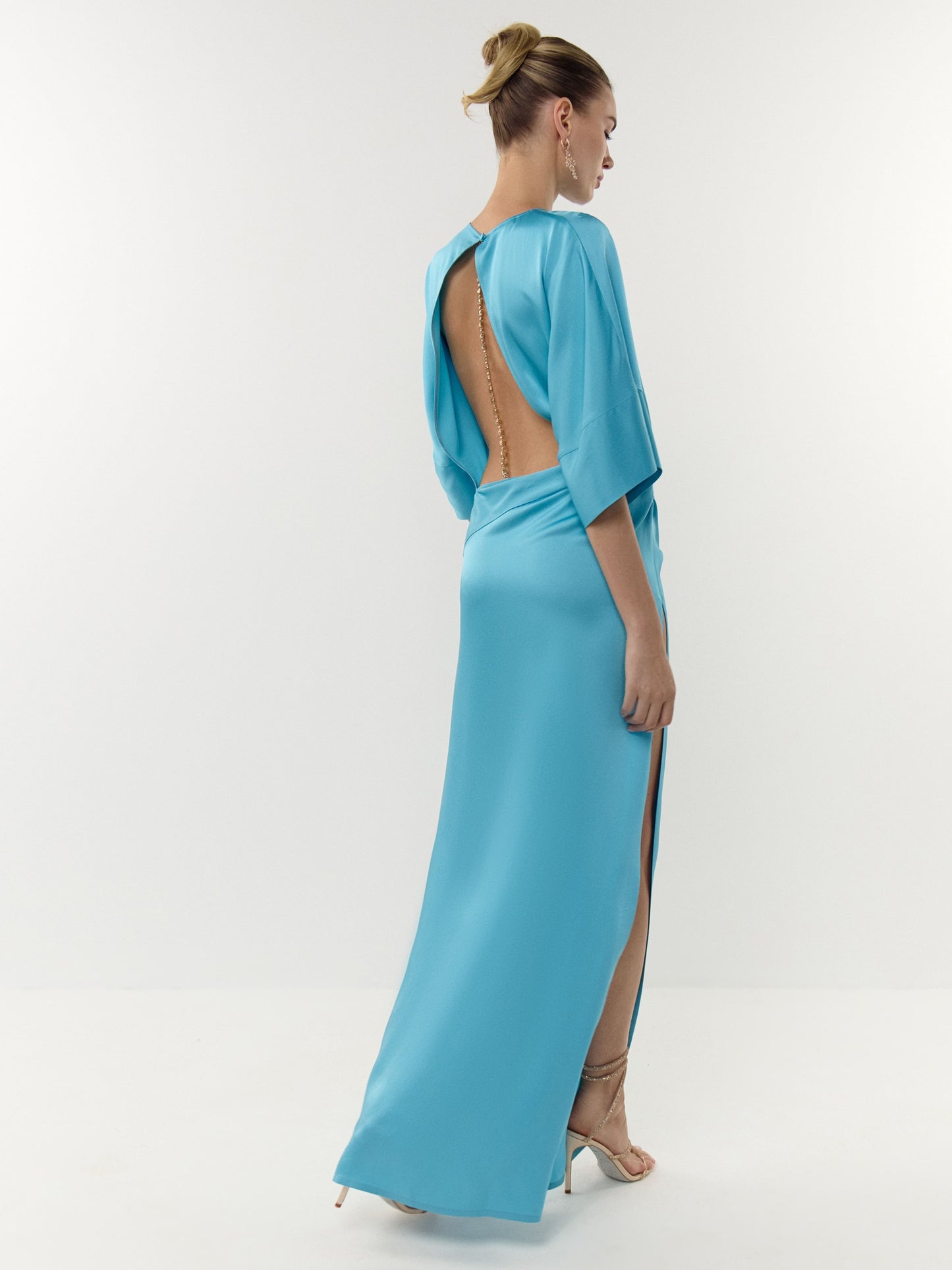 Maxi dress with Blue Lagoon Sleeves