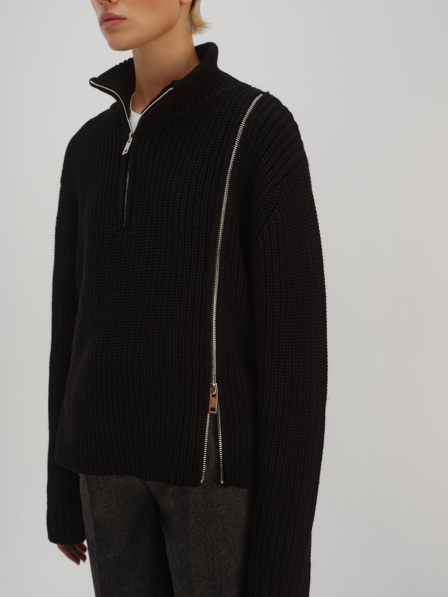 Sweater with chunky knit and metal zippers