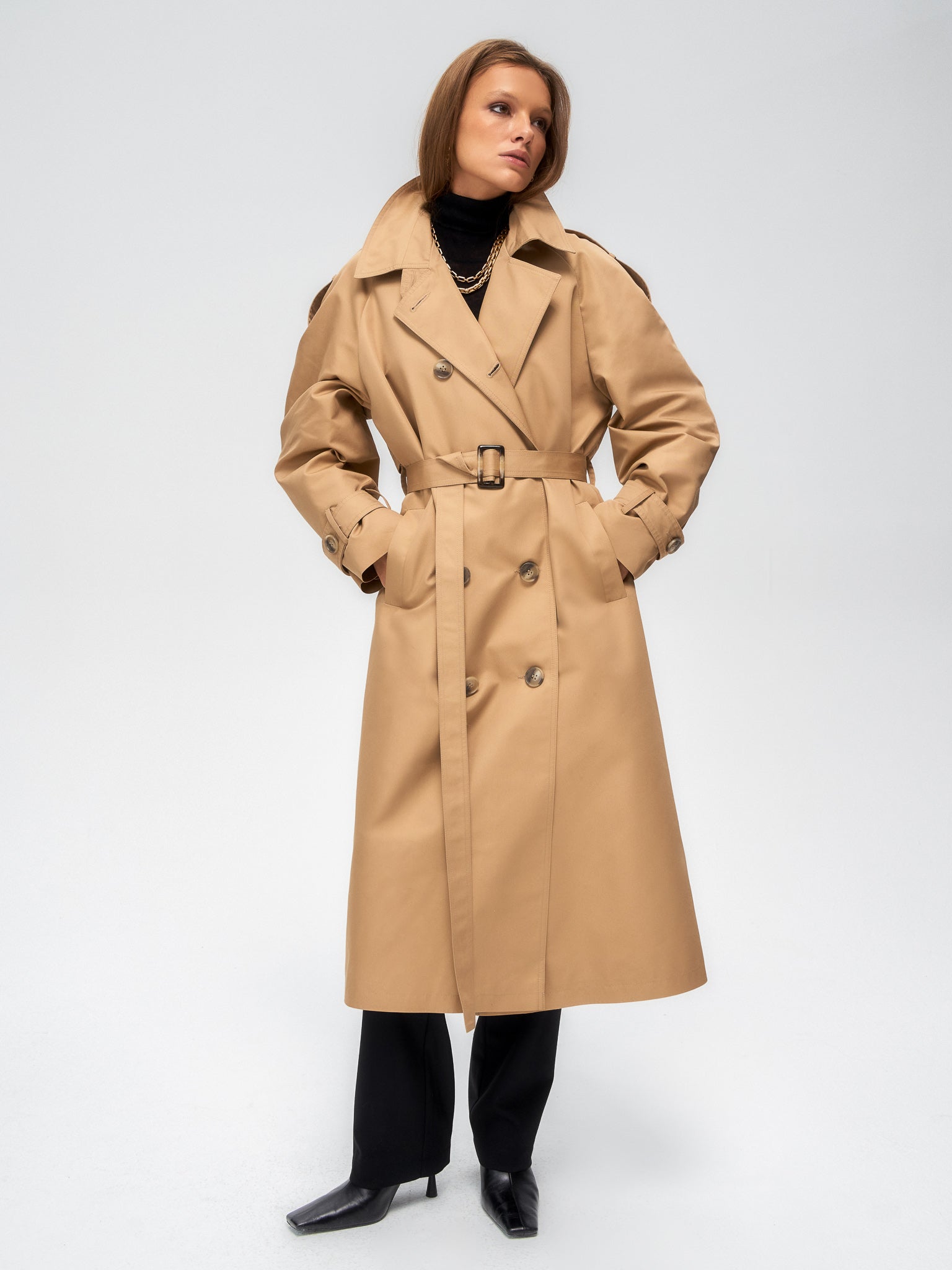 Raglan sleeve decorative tuck trench coat