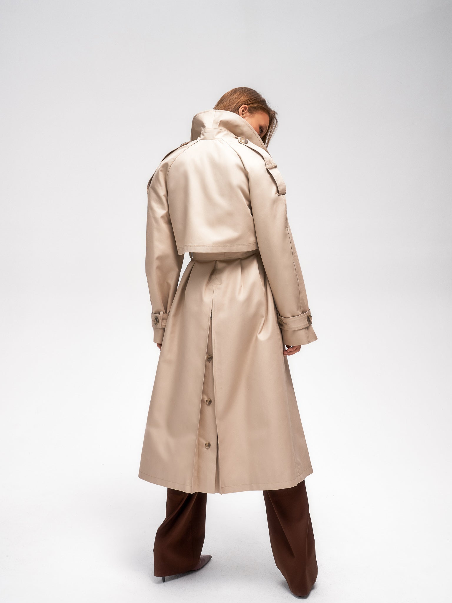 Raglan sleeve decorative tuck trench coat